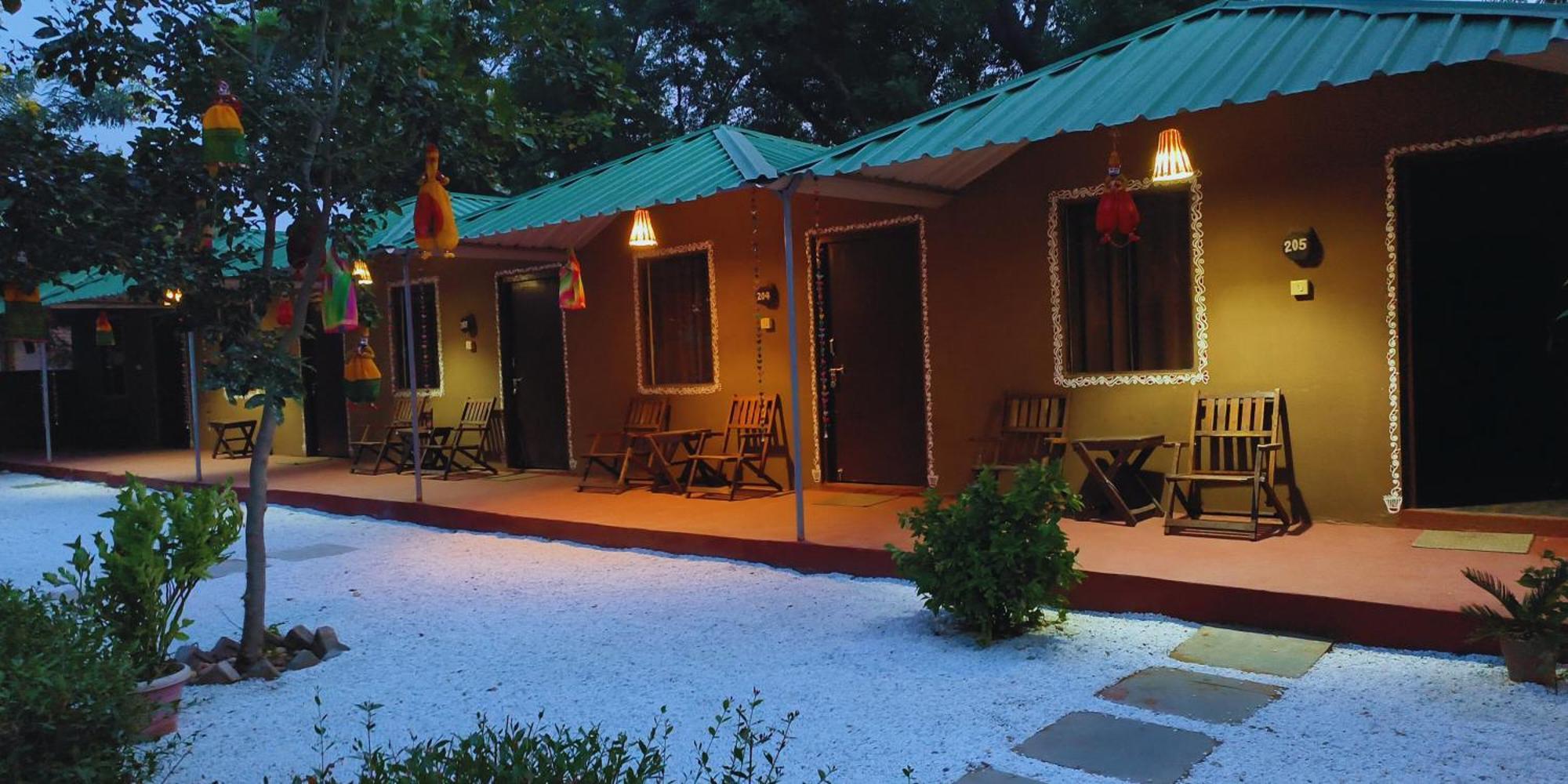 פושקאר The Narayan Resort Farm Stay מראה חיצוני תמונה