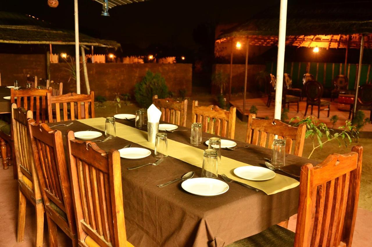 פושקאר The Narayan Resort Farm Stay מראה חיצוני תמונה